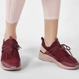 Fabletics Zuma Studio Sneaker Women Athletic Shoes